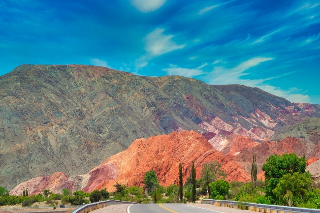 ARGENTINA COLORES Y SABORES
