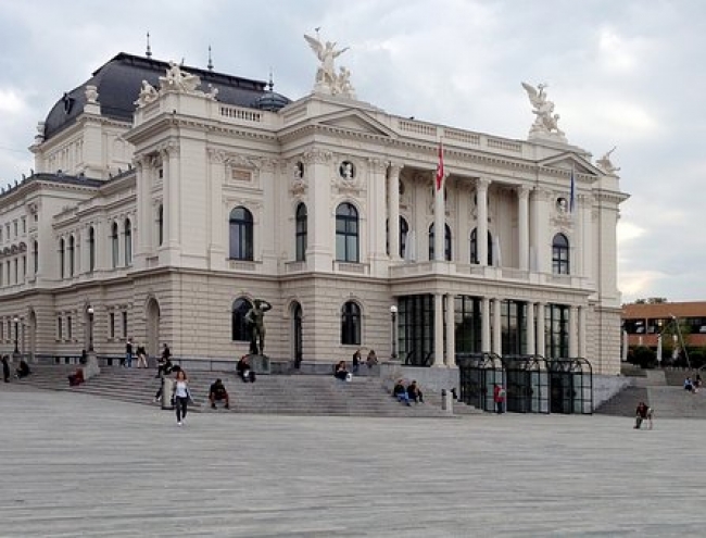 AUSTRIA Y ZURICH